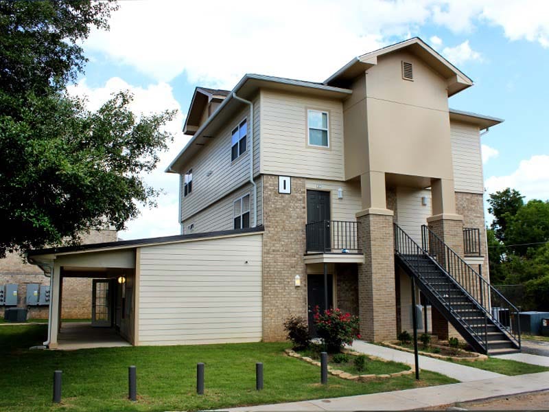 Photo of CLEAR HORIZONS APARTMENTS at 4305 ILLINOIS AVE. SHREVEPORT, LA 71109