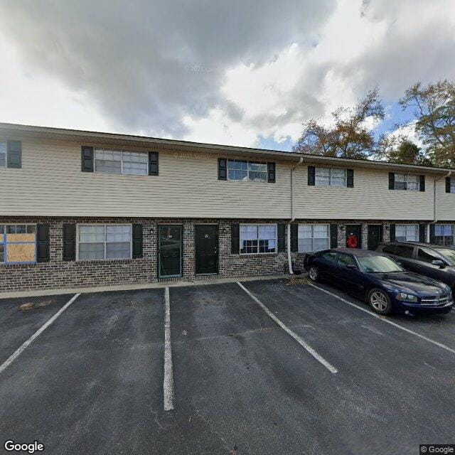 Photo of Summerville Country Club Apartments. Affordable housing located at 1310 Boone Hill Rd Summerville, SC 29483