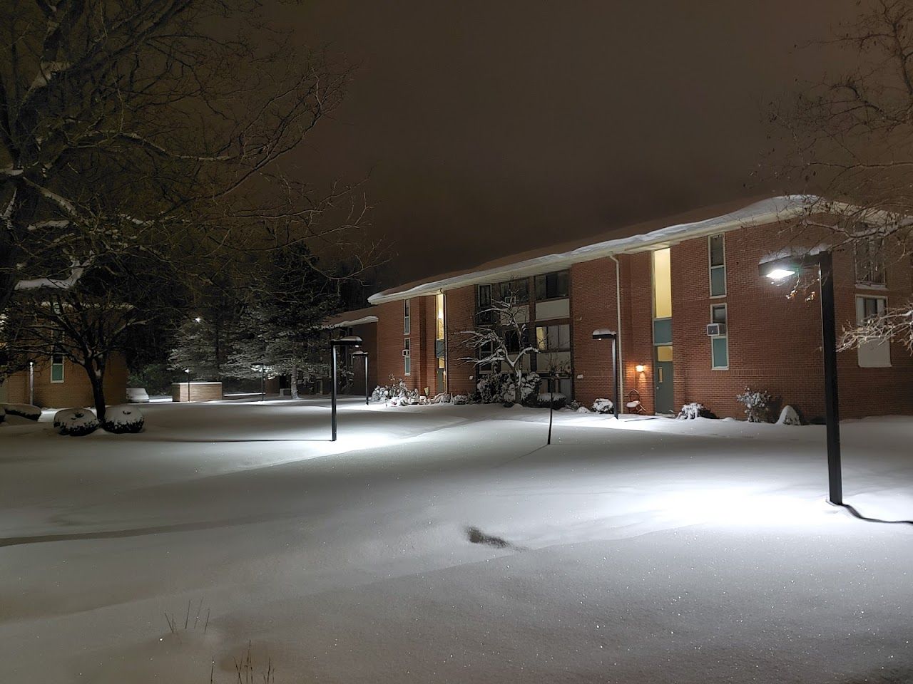 Photo of Prairie Pond. Affordable housing located at 2171 N French Rd Getzville, NY 14068