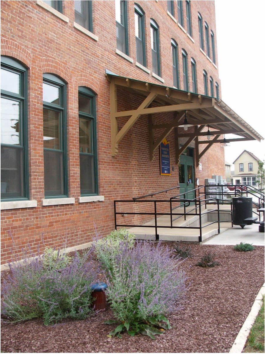 Photo of WASHINGTON COURT. Affordable housing located at 1798 WASHINGTON ST DUBUQUE, IA 52001