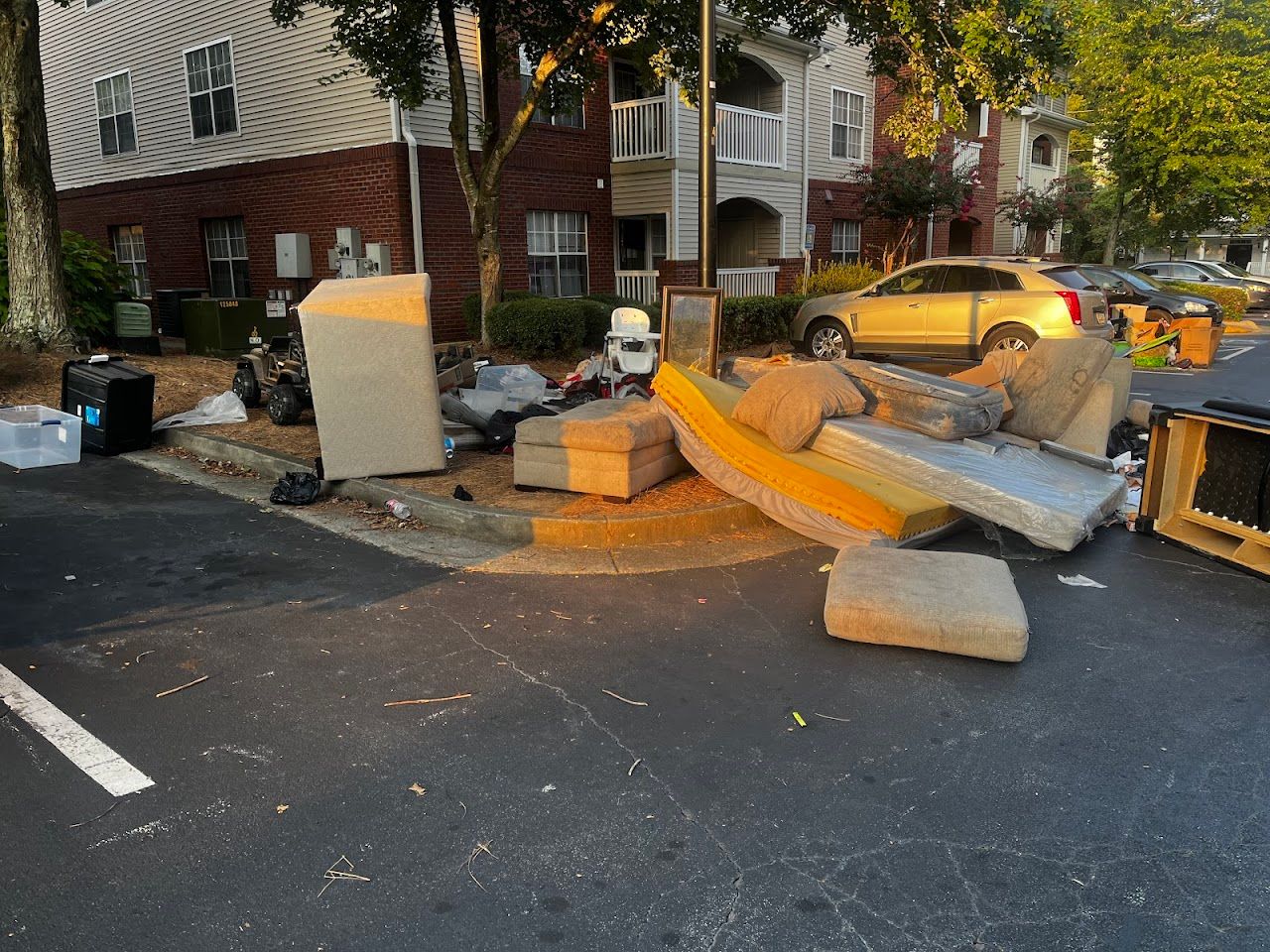 Photo of Towne Square Apartments at 875 Hank Aaron Dr Atlanta, GA 30315