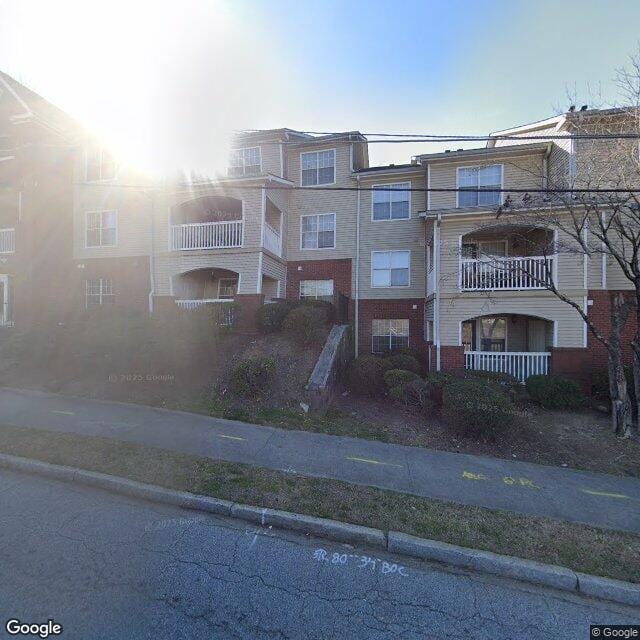 Photo of Towne Square Apartments at 875 Hank Aaron Dr Atlanta, GA 30315