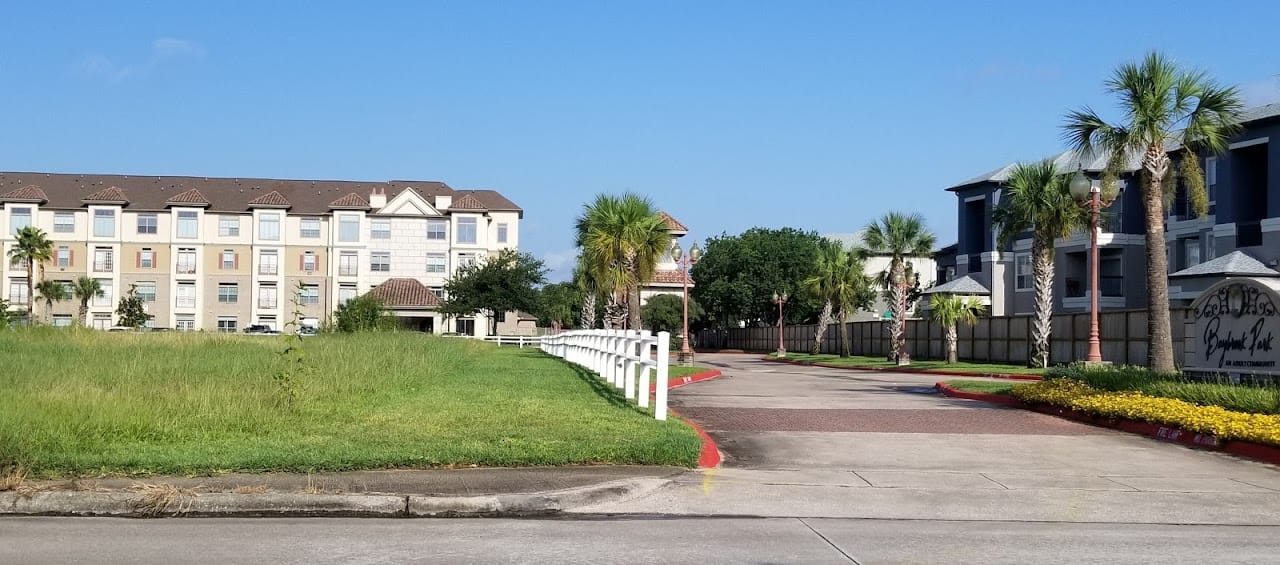 Photo of BAYBROOK PARK RETIREMENT CENTER. Affordable housing located at 500 W TEXAS AVE WEBSTER, TX 77598