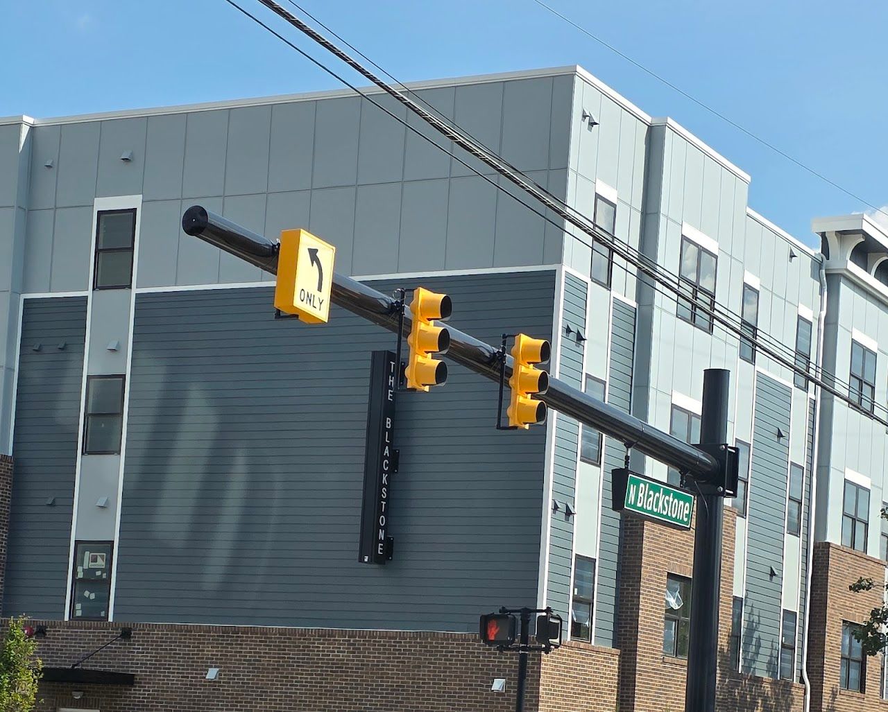 Photo of The Blackstone. Affordable housing located at 209 N Blackstone St Jackson, MI 49201
