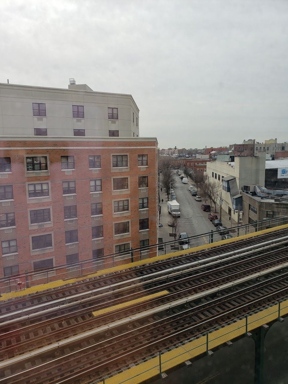 Photo of 980 WESTCHESTER OWNER LLC at 980 WESTCHESTER AVE BRONX, NY 10459