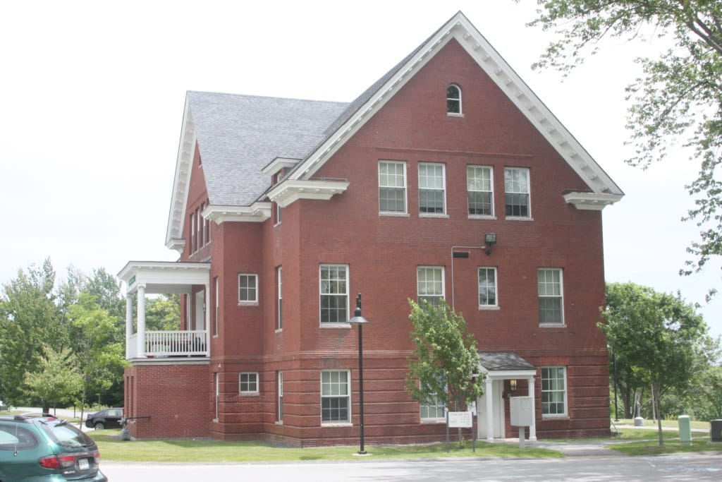 Photo of BRICK HILL TOWNHOUSES. Affordable housing located at 1 TOWNHOUSE DR SOUTH PORTLAND, ME 04106