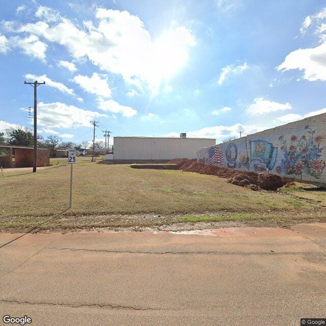 Photo of WELLSTON VILLAGE APTS at 100 N ASH ST WELLSTON, OK 