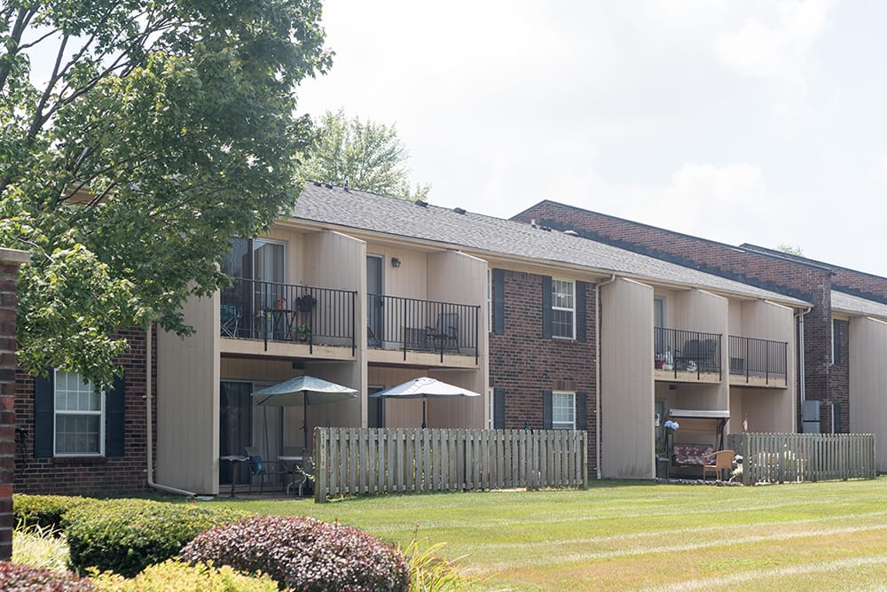 Photo of WOODBOURNE HOUSE APARTMENTS at WOODFORD PLACE LOUISVILLE, KY 40204