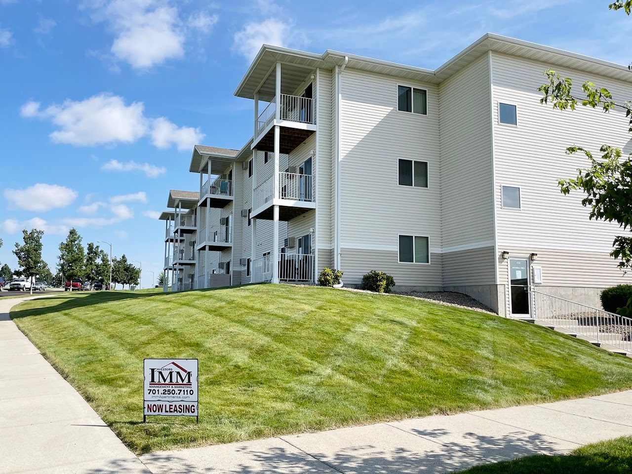 Photo of Dakota II Apartments and Townhomes. Affordable housing located at 215 W Bowen Ave Bismarck, ND 58504