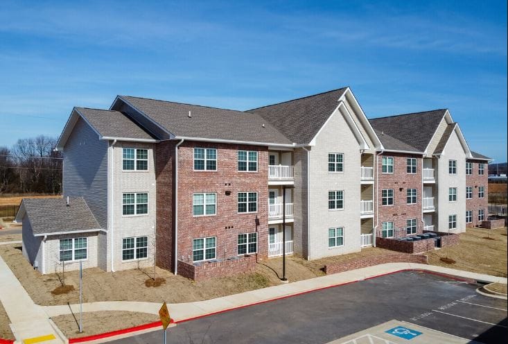 Photo of The Peaks at Springdale at 1252 Cooper Dr Springdale, AR 72764