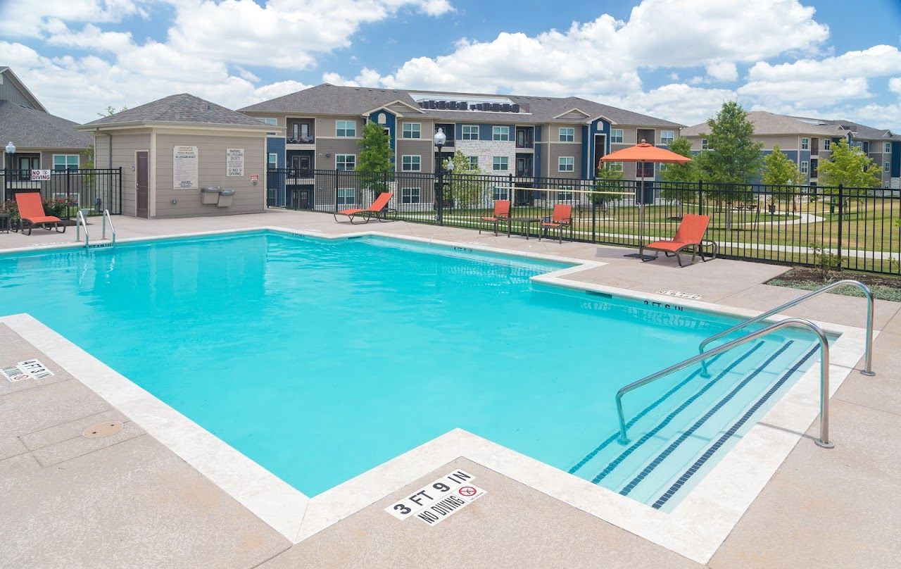 Photo of POINTE AT CRESTMONT at 5602 SELINSKY ROAD HOUSTON, TX 77048