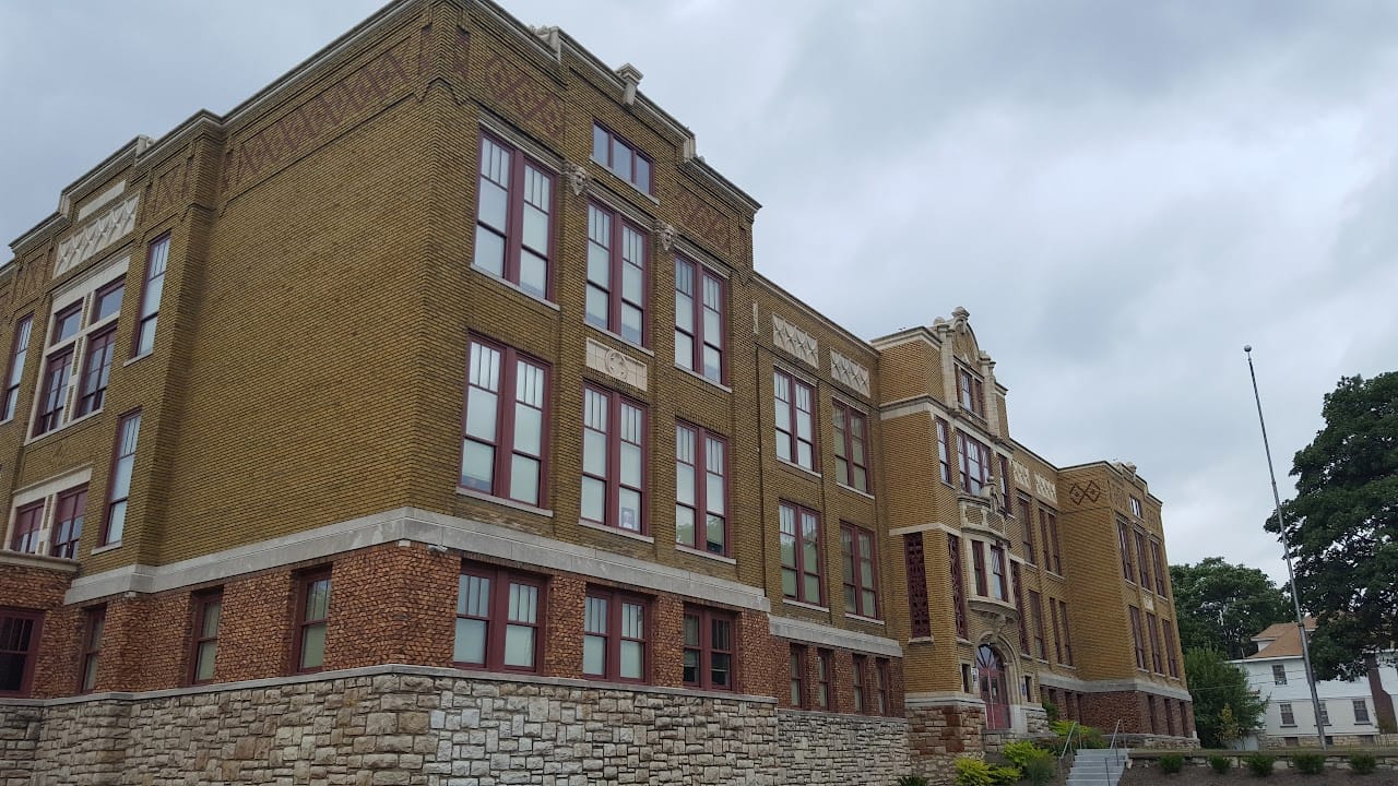 Photo of FAXON SCHOOL APARTMENTS at 3710 PASEO BLVD. KANSAS CITY, MO 64109