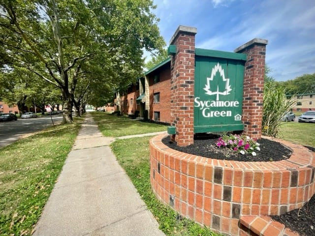 Photo of SYCAMORE GREEN APTS at 17 STRATHMORE CIR IRONDEQUOIT, NY 14609