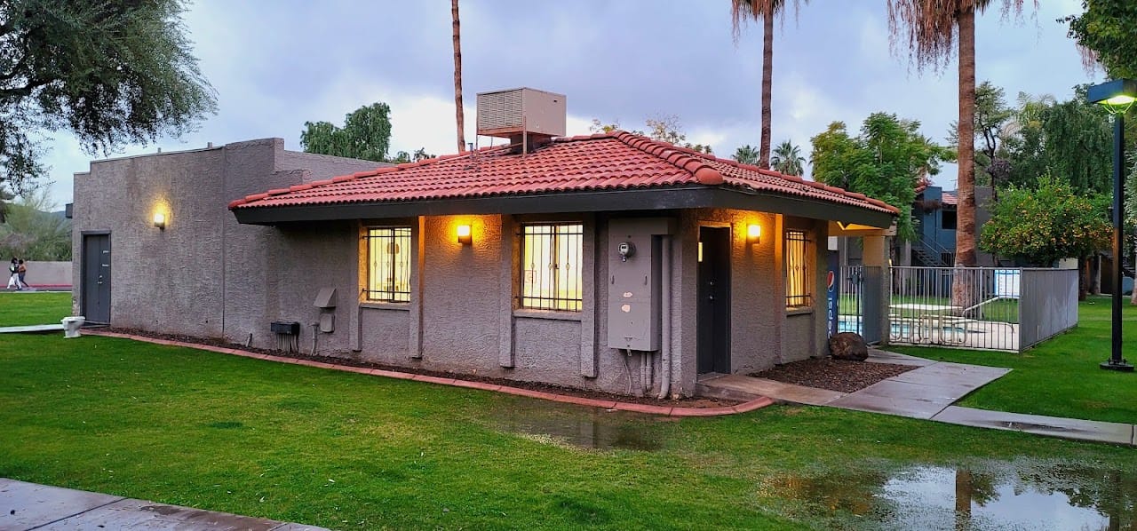 Photo of Paradise Greens. Affordable housing located at 16001 N 25th St Phoenix, AZ 85032