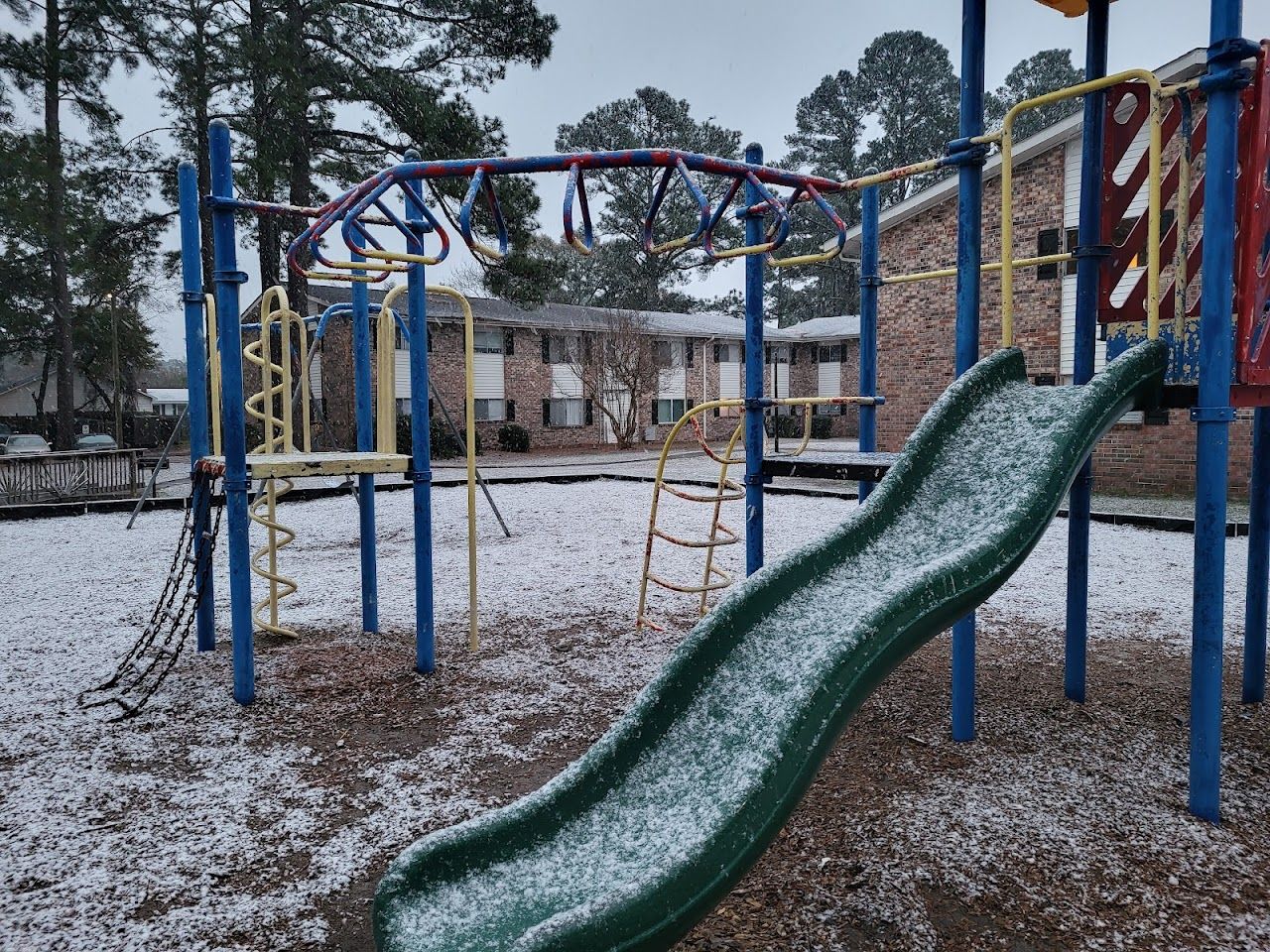 Photo of ESTRELLA LANDING APARTMENTS. Affordable housing located at 4615 GORDON ROAD WILMINGTON, NC 28411