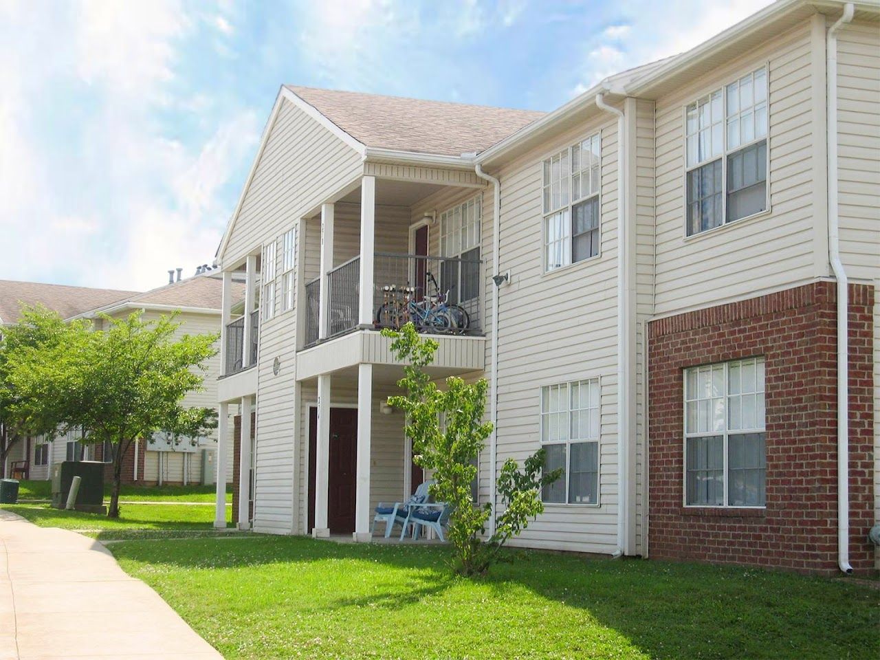 Photo of COBBLESTONE CORNERS. Affordable housing located at 501 BEN ALLEN RD NASHVILLE, TN 37216