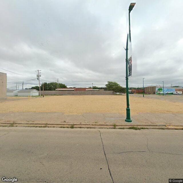 Photo of Armstrong Apartments at 717 S 2nd St Clinton, IA 52732