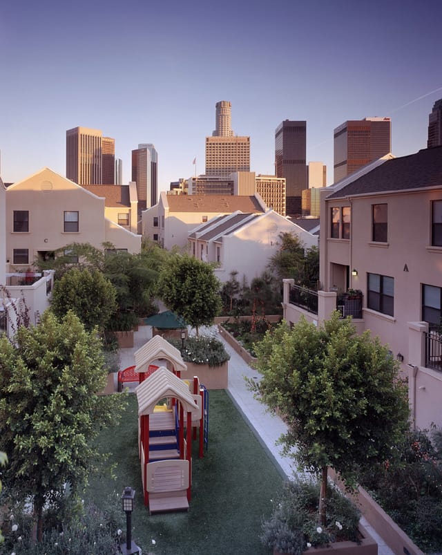 Photo of Skyline Flats at 4604-4612 S Western Ave Los Angeles, CA 90062