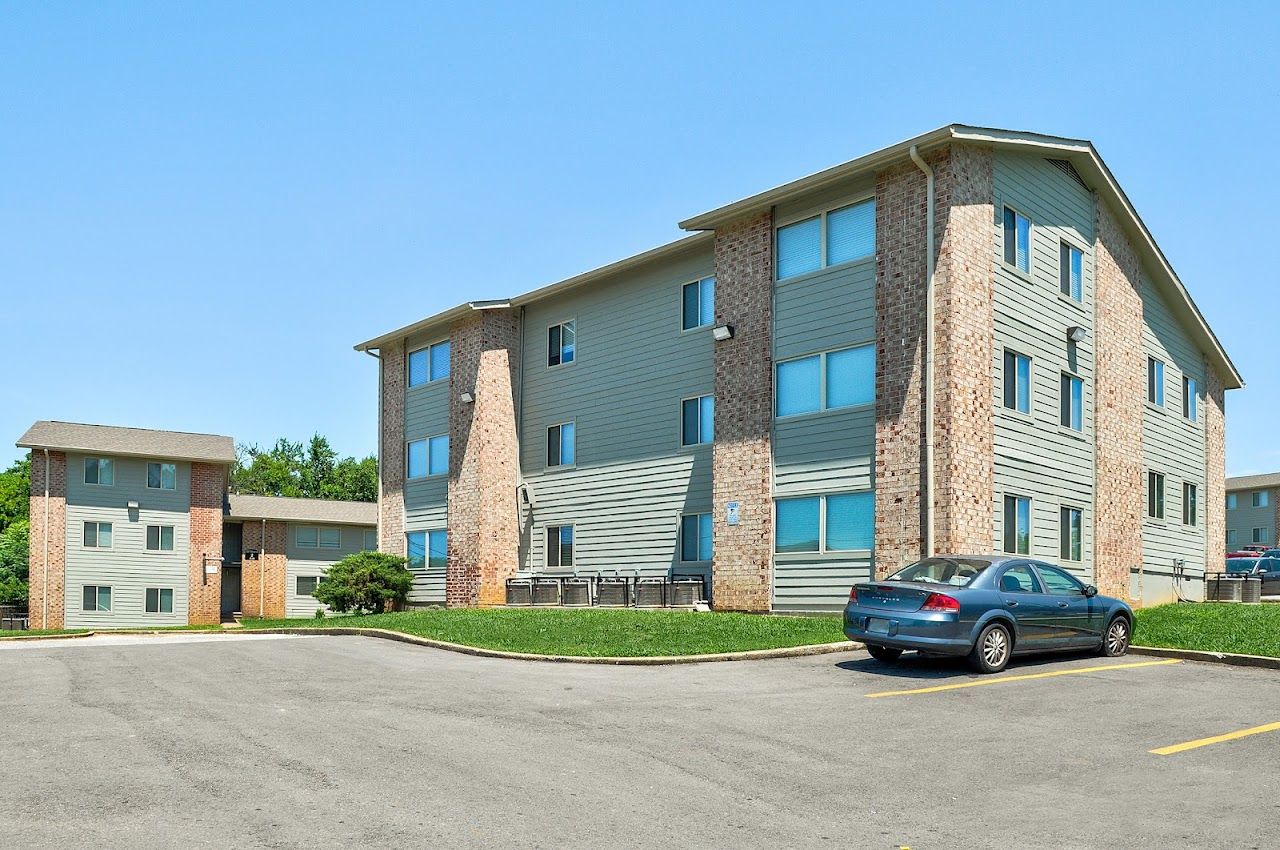 Photo of BAYBERRY APARTMENTS at 2300 WILSON STREET CHATTANOOGA, TN 37406