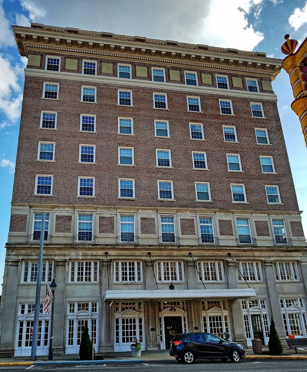 Photo of HARDING CENTRE. Affordable housing located at 267 W CTR ST MARION, OH 43302