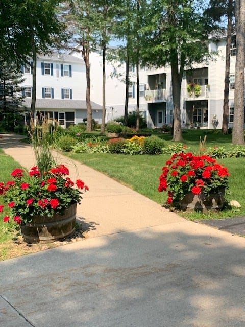 Photo of HOPE WOODS FOR SENIORS. Affordable housing located at 5749 STADIUM DR KALAMAZOO, MI 49009