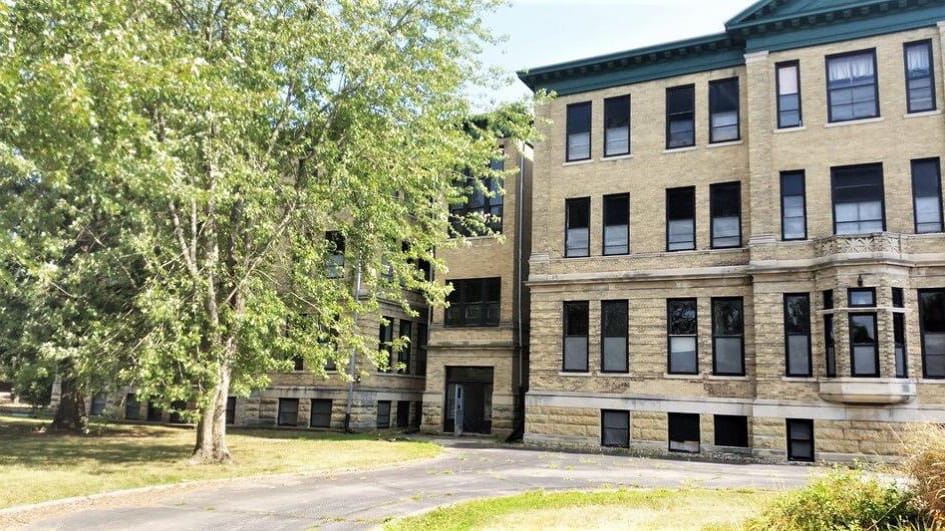 Photo of LAWLER SCHOOL LOFTS. Affordable housing located at 601 S BEAUMONT RD PRAIRIE DU CHIEN, WI 53821