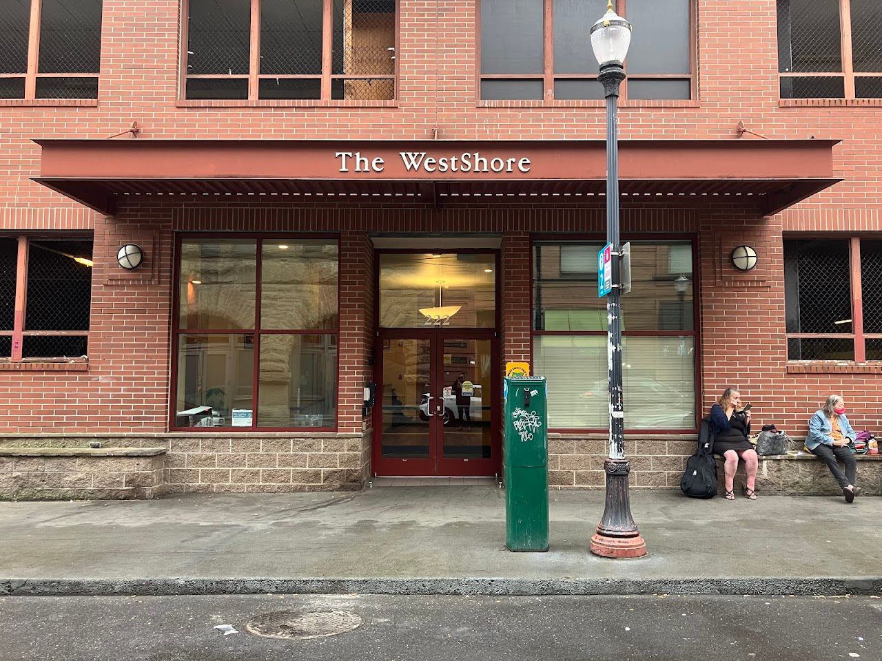 Photo of Westshores Apartments at 222 SW Pine St Portland, OR 97204