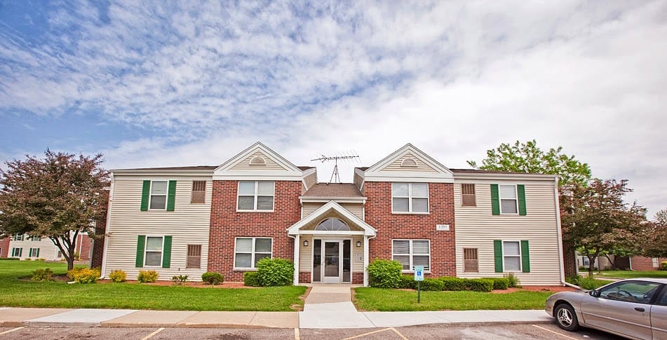 Photo of MEADOWOOD APTS II at 1361 30TH AVE KENOSHA, WI 53144