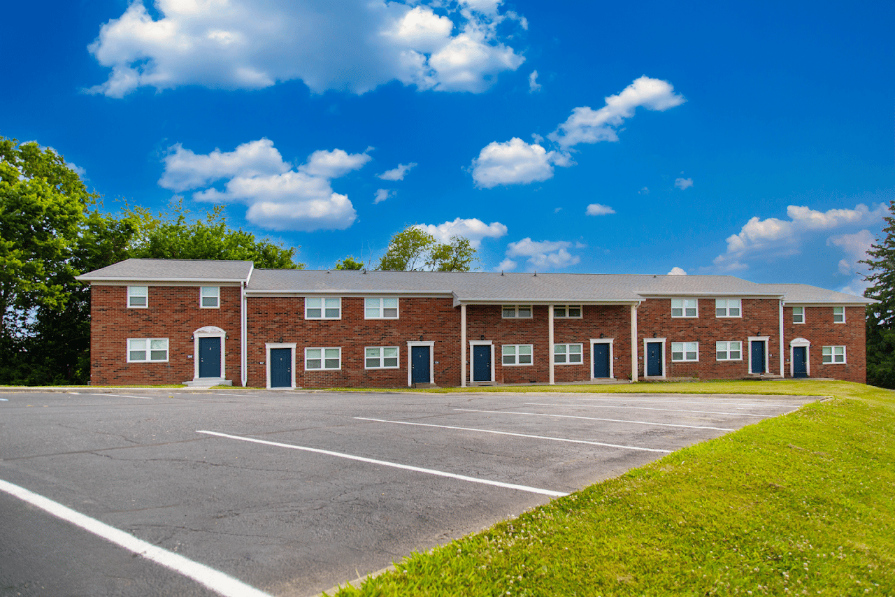 Photo of COUNTRY VIEW APARTMENTS. Affordable housing located at 2500 S ROCKPORT ROAD BLOOMINGTON, IN 47403