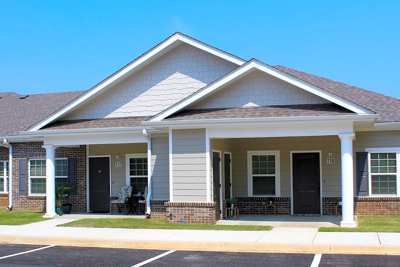 Photo of COTTAGES AT INDIAN CREEK at 7189 NEW LIFE CIRCLE NW HUNTSVILLE, AL 35806