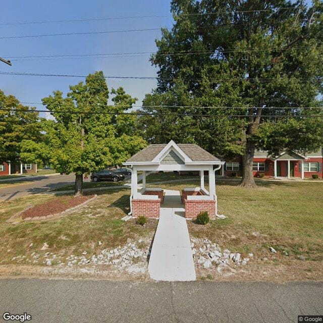 Photo of INDIAN HILLS APARTMENTS. Affordable housing located at BERNAL AVENUE HICKMAN, KY 42050