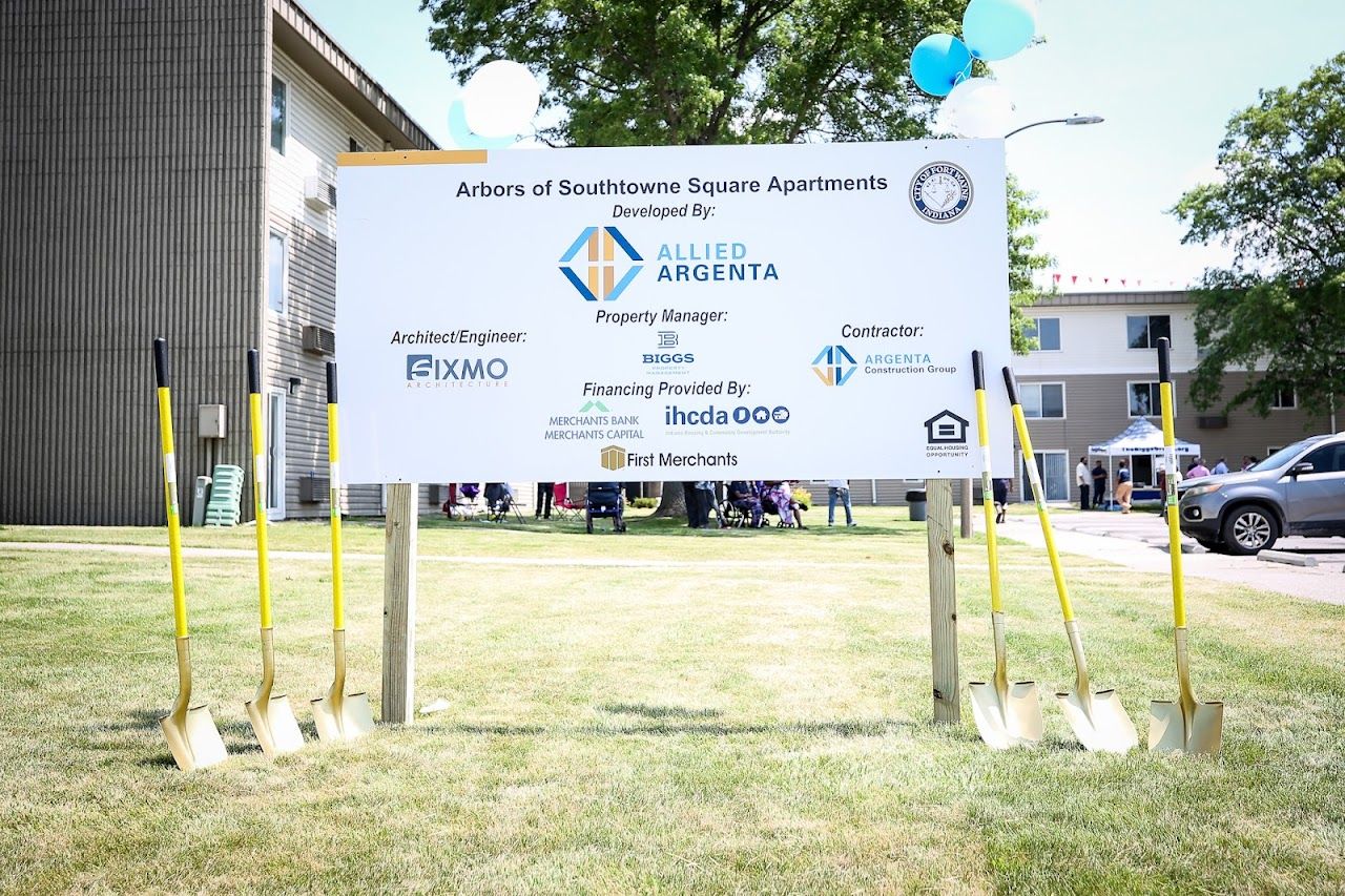 Photo of Arbors Of Southtowne Square at 7915 Decatur Rd Fort Wayne, IN 46816