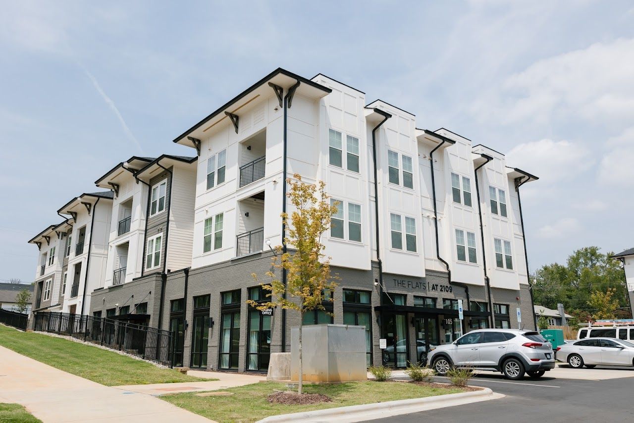 Photo of FLATS AT 2109 at 2109 HEYWOOD AVE CHARLOTTE, NC 28208