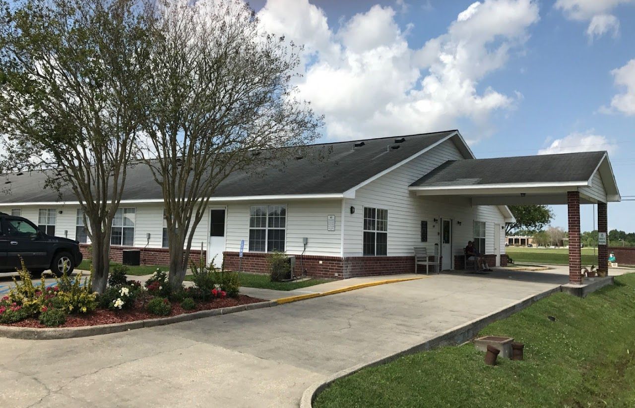 Photo of Leisure Lane Apartments. Affordable housing located at 611 Sunrise St Rayne, LA 70578