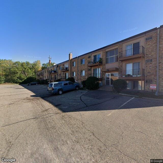 Photo of Cobblestone Court. Affordable housing located at 2585-2613 Conway Ave E Maplewood, MN 55119