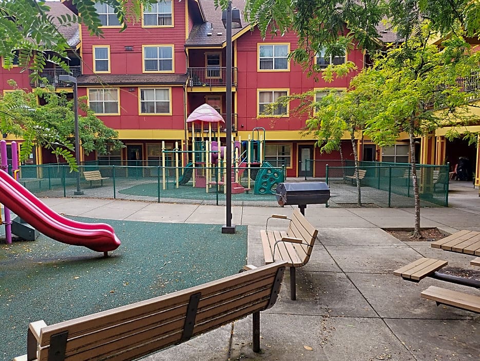 Photo of LEANDER COURT. Affordable housing located at 4600 SE 122ND AVE PORTLAND, OR 97236