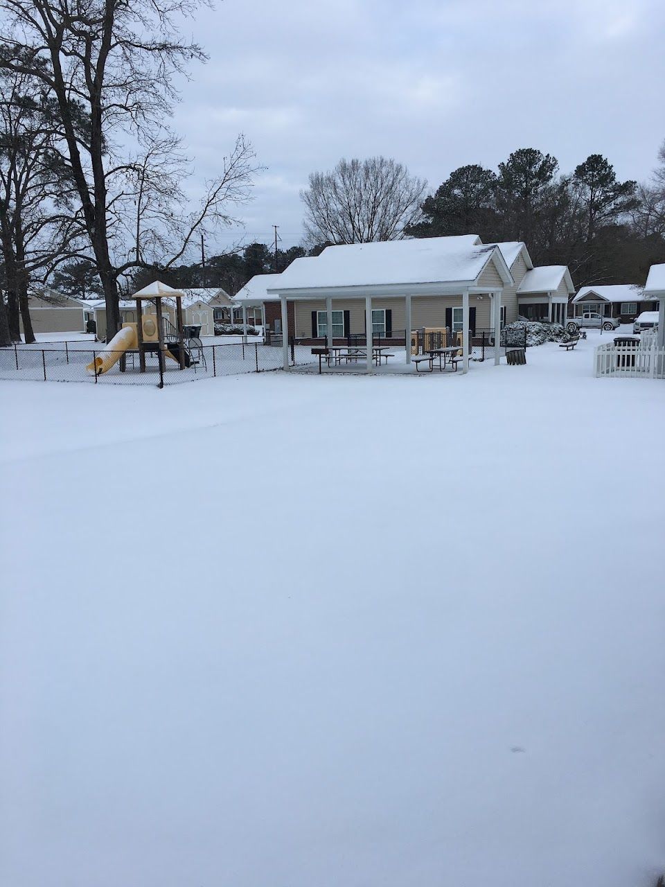 Photo of BERMUDA RUN APARTMENTS. Affordable housing located at 211 MATTHEWS STREET WARSAW, NC 28398