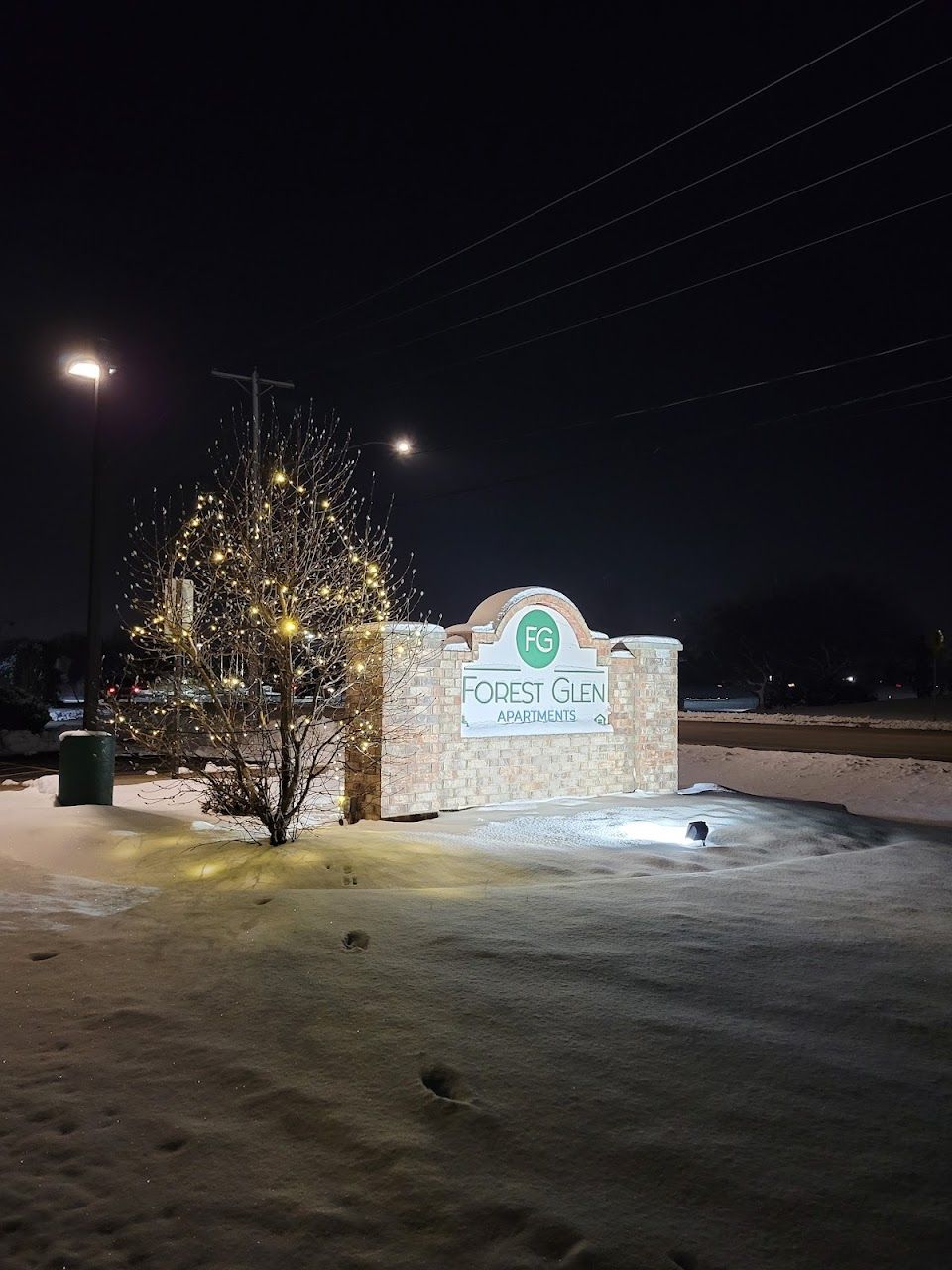 Photo of FOREST GLEN APT. Affordable housing located at 7010 FOREST GLEN DR ROCKFORD, IL 61114