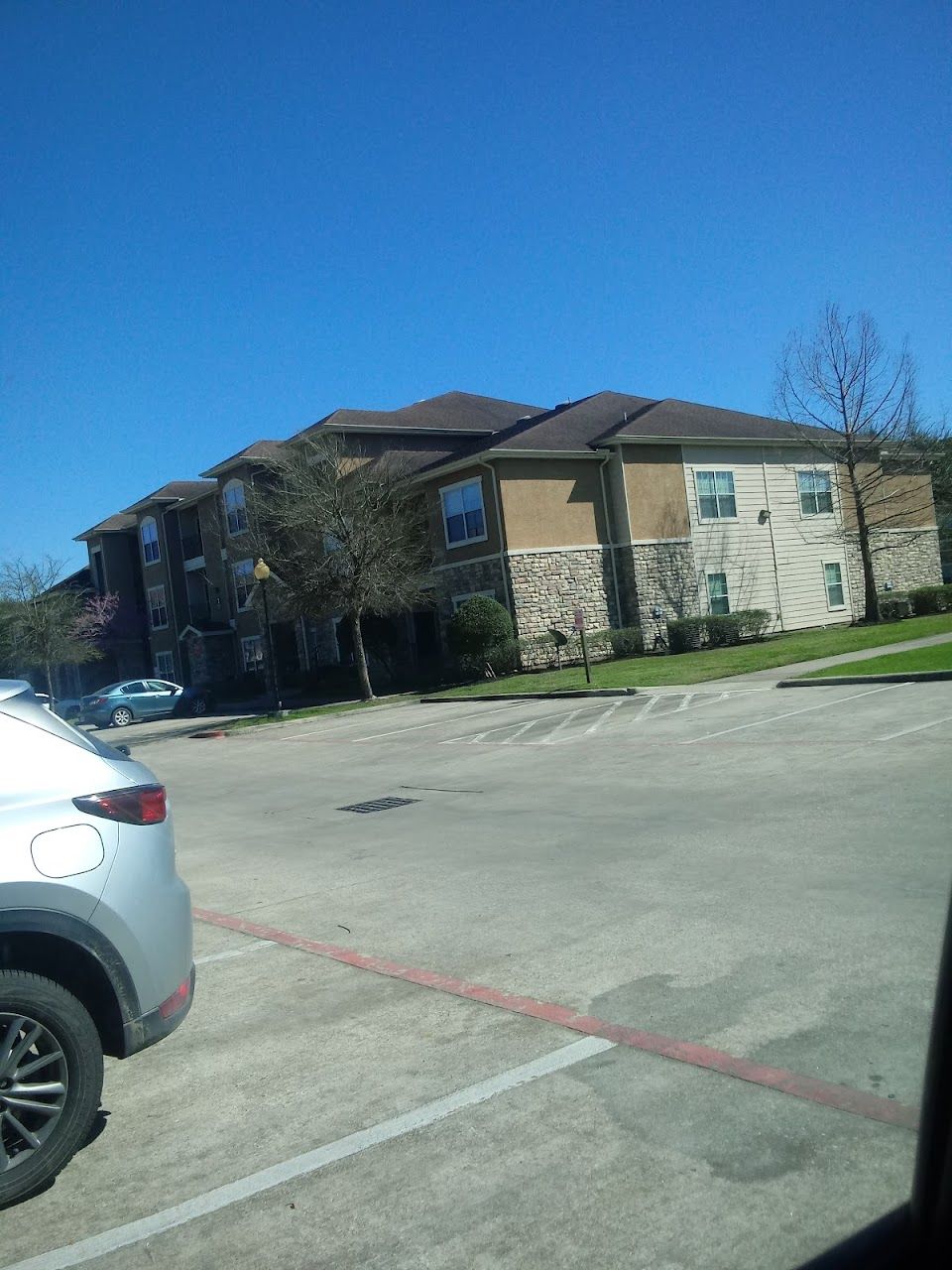 Photo of BAYVIEW APTS at 6900 N MAIN ST BAYTOWN, TX 77521