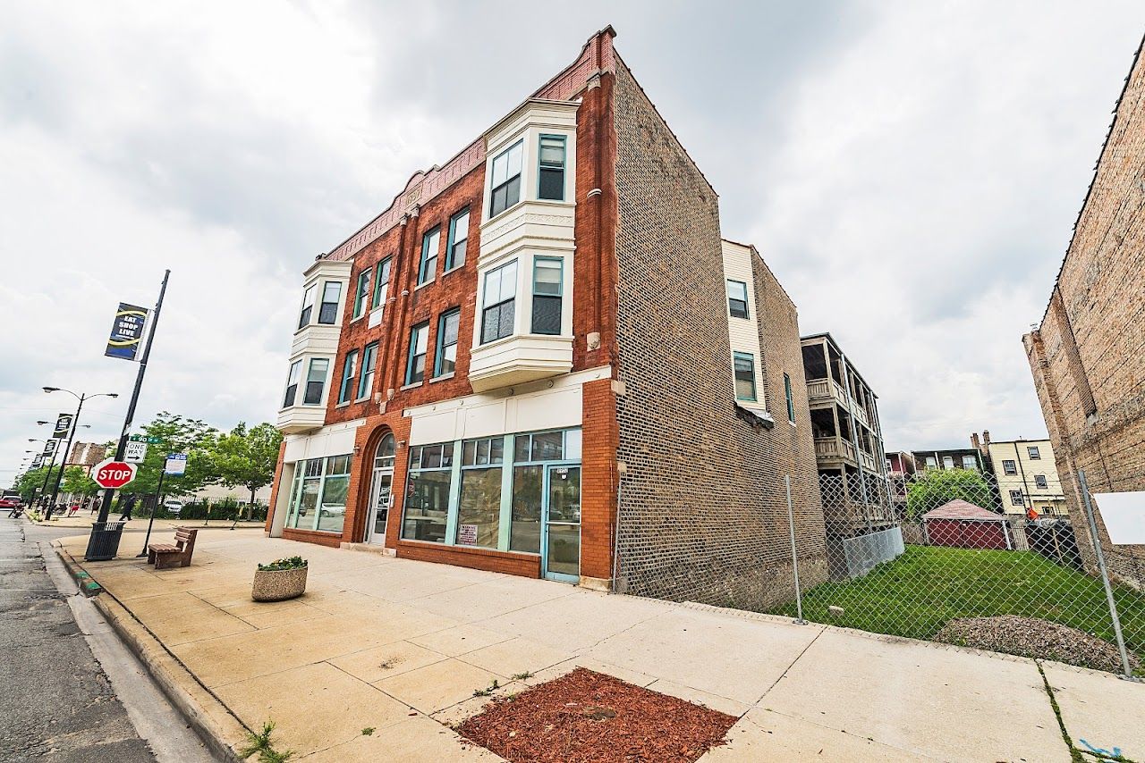 Photo of KAVANAUGH BUILDING. Affordable housing located at 9001 S COMMERCIAL AVE CHICAGO, IL 60617