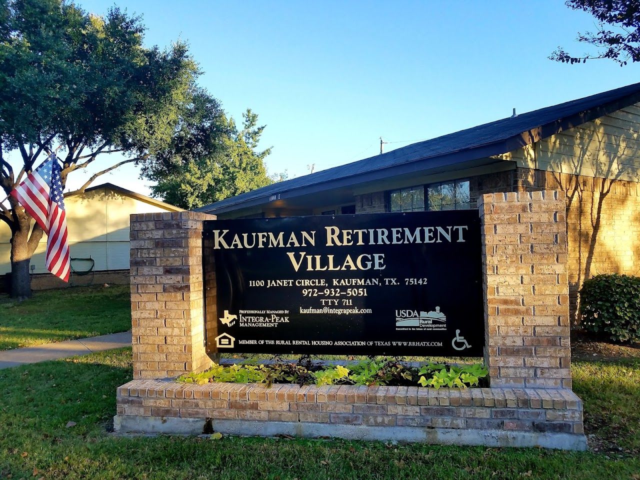 Photo of CEDAR RIDGE APTS - KAUFMAN. Affordable housing located at 1100 JANET CIR KAUFMAN, TX 75142