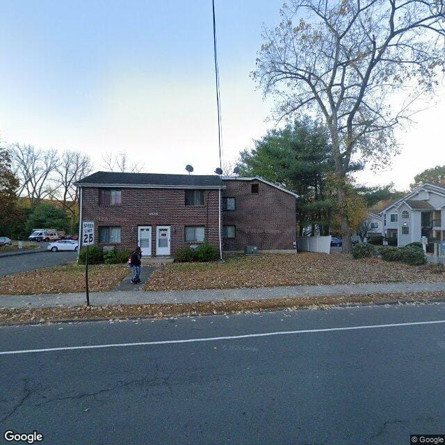 Photo of HUNTINGTON WOODS APARTMENTS. Affordable housing located at 200 BLAKESLEE STREET BRISTOL, CT 06010
