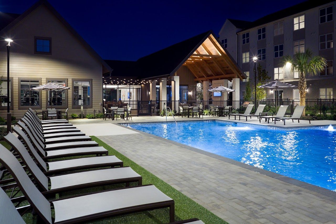 Photo of Hanover Lakemont at 7102 S Mason Rd Richmond, TX 77407