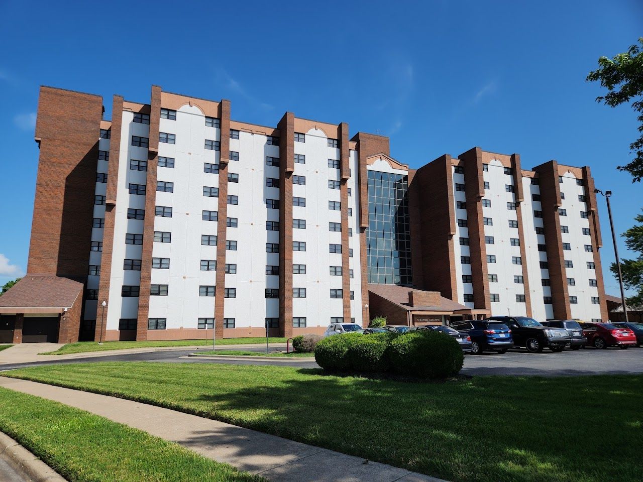 Photo of Stillwell Senior Center. Affordable housing located at 525 S Campbell Ave Springfield, MO 65806