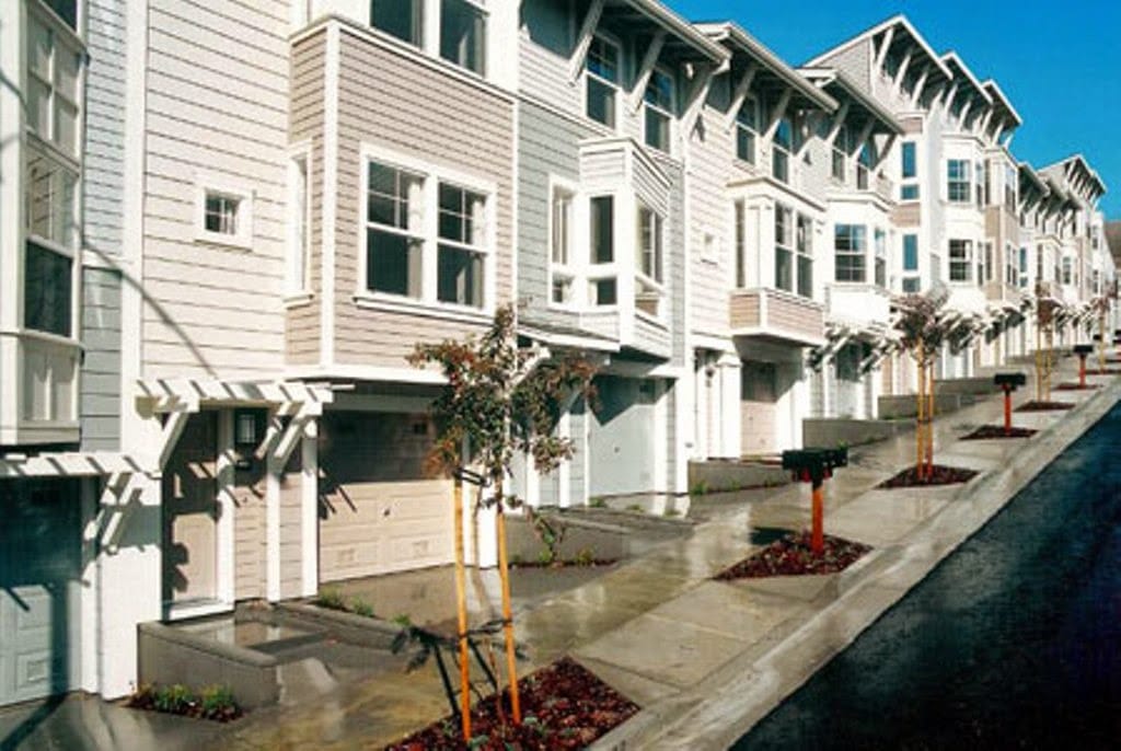 Photo of HELZER COURTS APTS at 2960 MACINTYRE DR SAN JOSE, CA 95136