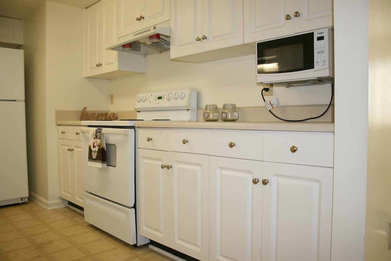 Photo of Rolling Oaks Family. Affordable housing located at 109 N Ralph St Claxton, GA 30417