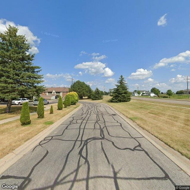 Photo of YORKSHIRE COMMONS at 1251 E BROOMFIELD ST MT PLEASANT, MI 48858