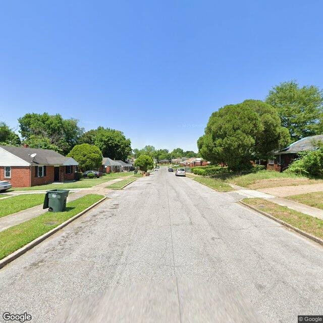 Photo of Montgomery Plaza at 1395 Pennsylvania St Memphis, TN 38106