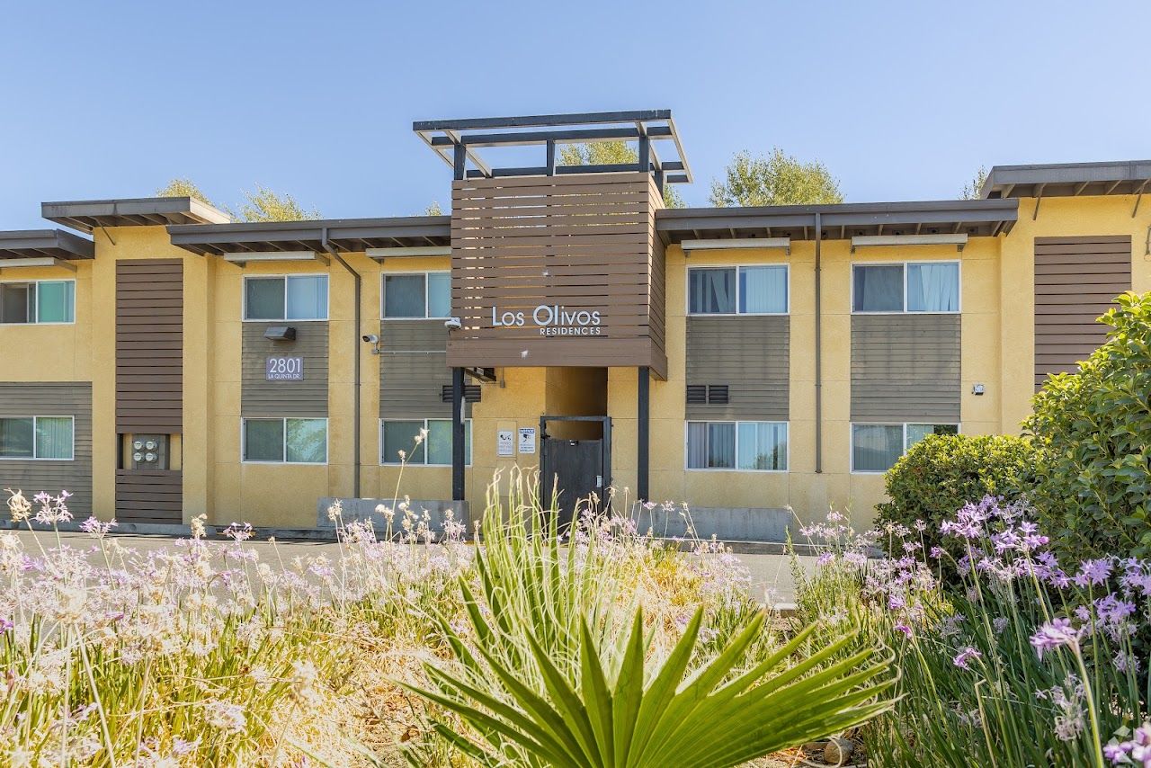 Photo of Los Olivos. Affordable housing located at 2805 La Quinta Dr Sacramento, CA 95826
