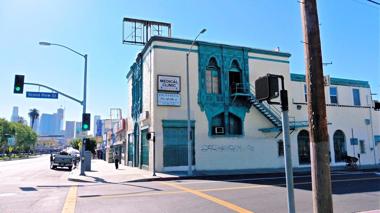 Photo of VISTA BALLONA. Affordable housing located at 3960 S GRAND VIEW BOULEVARD LOS ANGELES, CA 90066